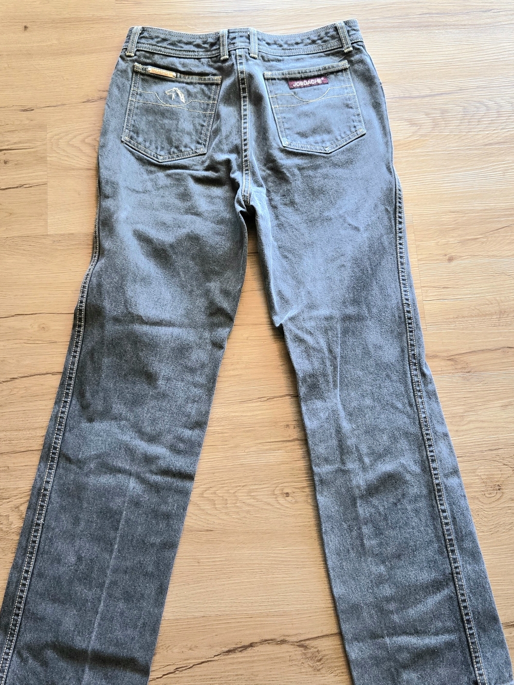 Vintage Jordache High-Rise Gray Straight-Leg Jeans with Embroidered Horsehead - Picture 2 of 10